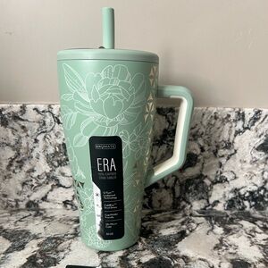 BrüMate x Holley Gabrielle Golden Bloom Era 30 oz LIMITED EDITION